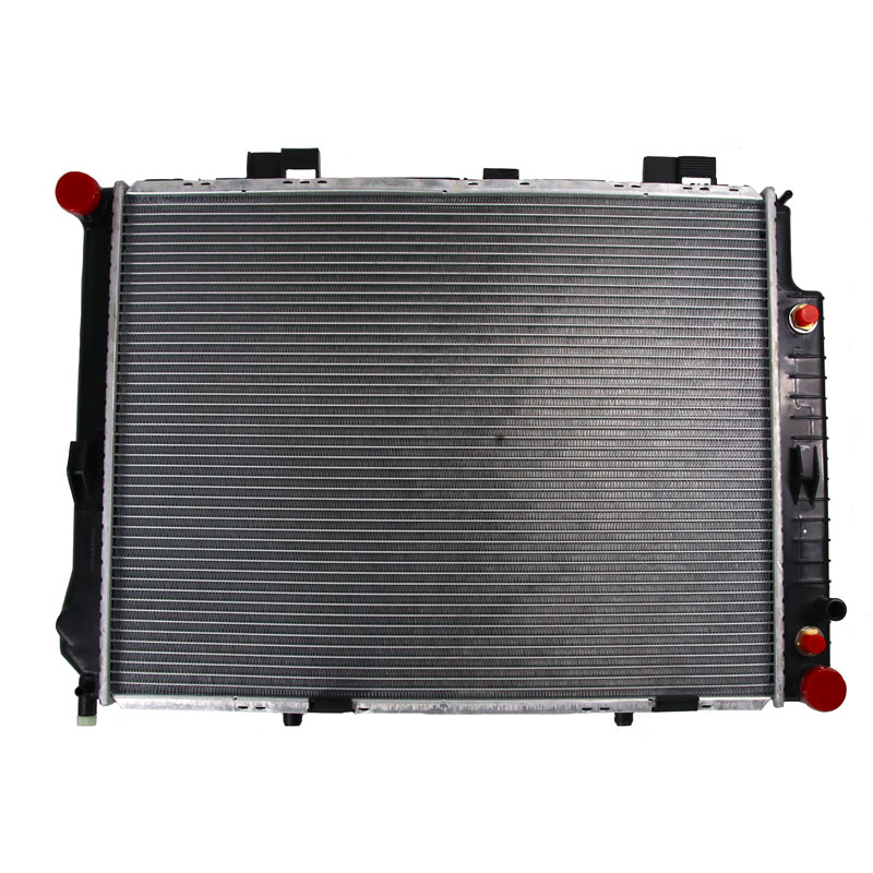 SATO Радіатор MB E-class (W210) 95-